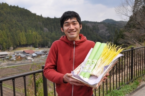 水耕房いなぶ
安藤 真也(あんどう しんや)